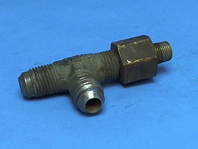 488 490 Piper - TEE - (AN826-6) Electric pump inlet